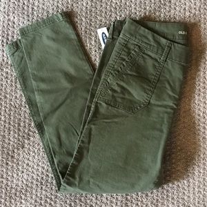 Army Green Pixie Chino pants NWT Size 2
